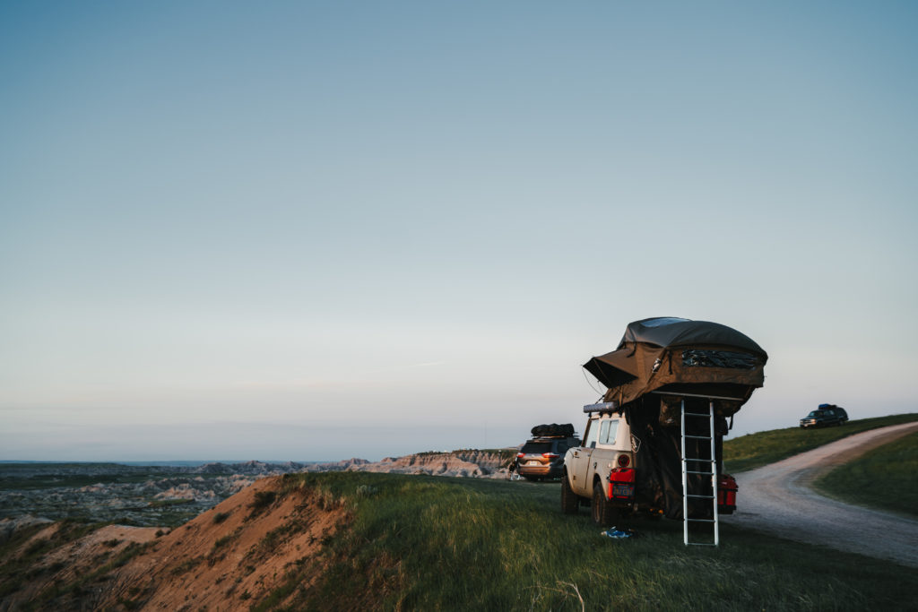 Scout 800 overlooking cliff