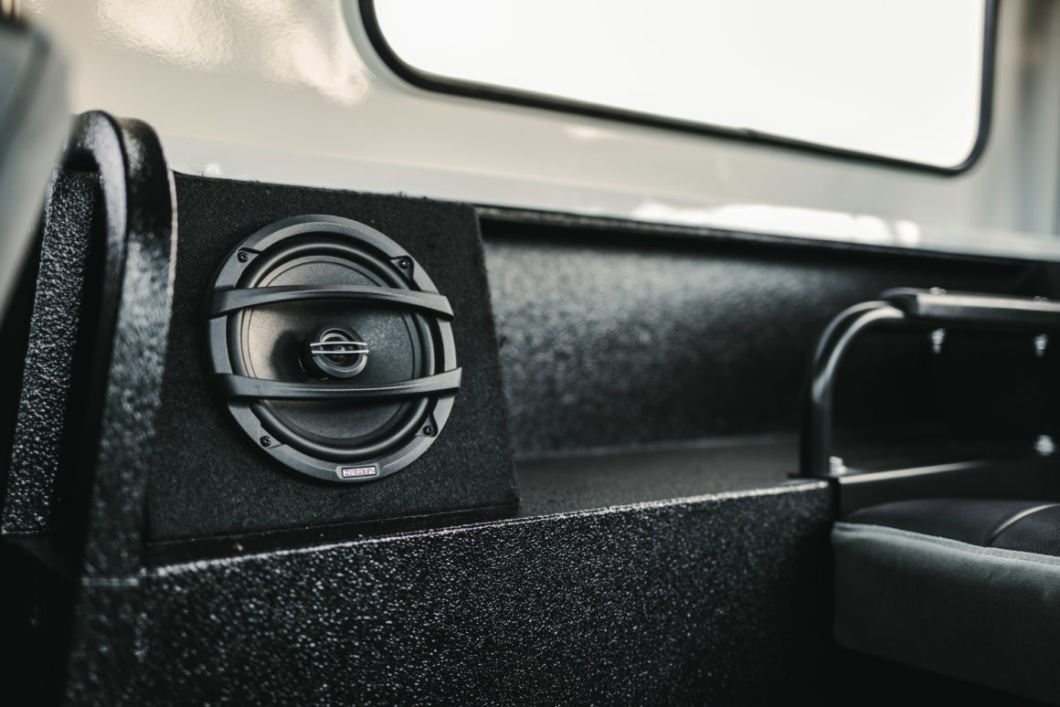 Scout 800 interior