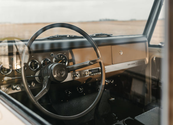 Scout 800 interior